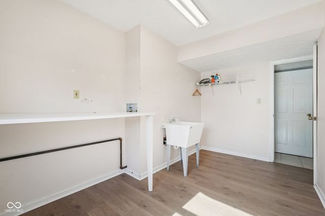 6 Greyhound Circle, Carmel, IN 46032