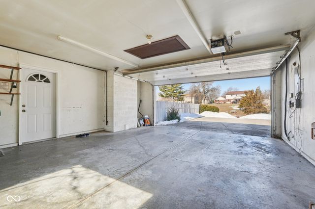 6 Greyhound Circle, Carmel, IN 46032