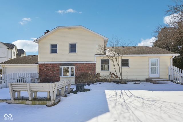 6 Greyhound Circle, Carmel, IN 46032