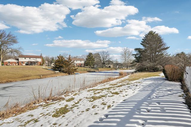 6 Greyhound Circle, Carmel, IN 46032