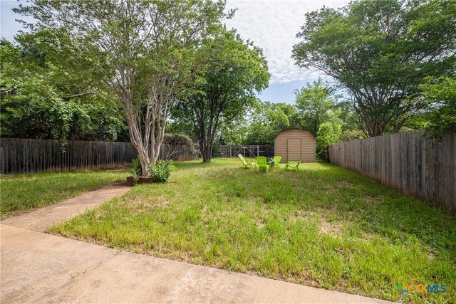 7503 Islander Drive, Austin, TX 78749