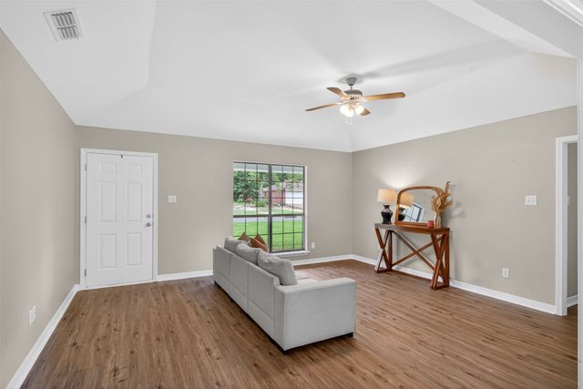 5957 Manitoba Lane, Shreveport, LA 71107