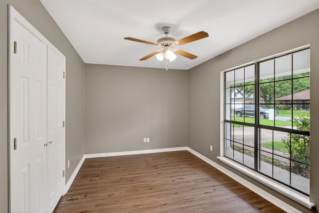5957 Manitoba Lane, Shreveport, LA 71107
