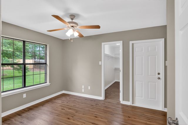 5957 Manitoba Lane, Shreveport, LA 71107