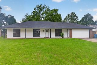 5957 Manitoba Lane, Shreveport, LA 71107