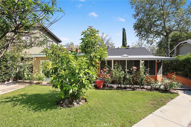 647 W Montecito, Sierra Madre, CA 91024