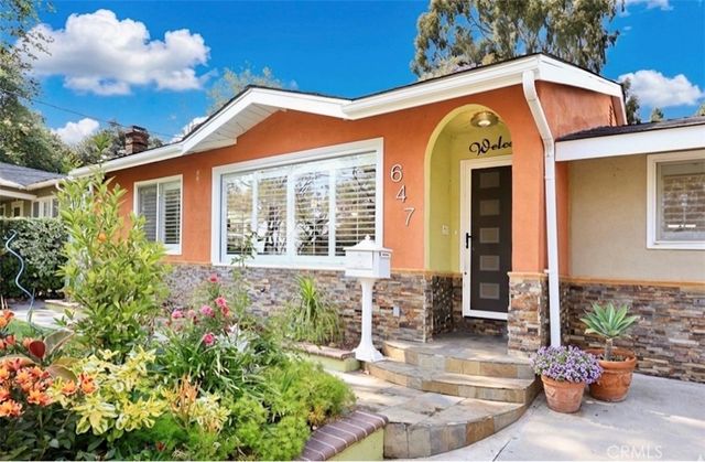 647 W Montecito, Sierra Madre, CA 91024