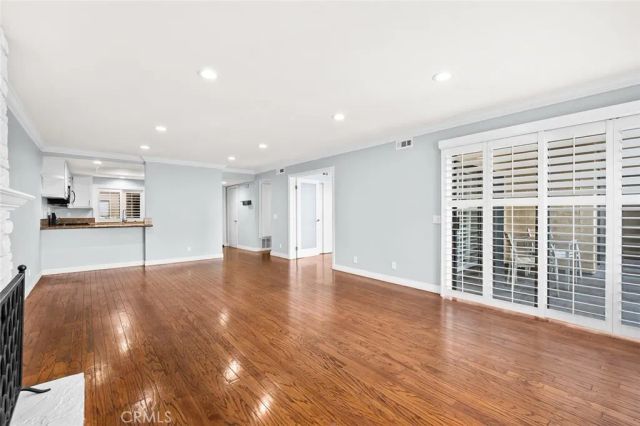 2514 E Willow Street 105, Signal Hill, CA 90755