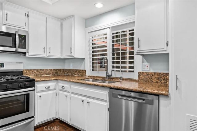 2514 E Willow Street 105, Signal Hill, CA 90755