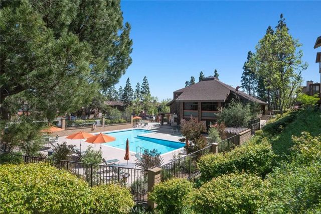 2514 E Willow Street 105, Signal Hill, CA 90755
