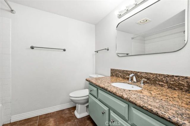 2514 E Willow Street 105, Signal Hill, CA 90755