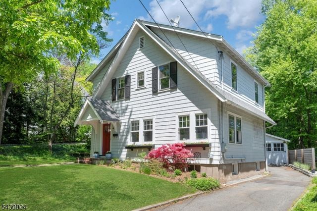 129 Mount Hebron Rd, Montclair Twp., NJ 07043