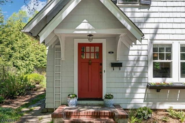 129 Mount Hebron Rd, Montclair Twp., NJ 07043