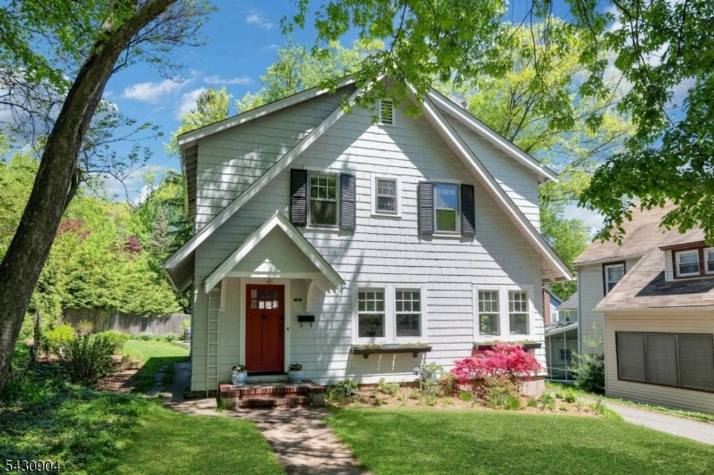129 Mount Hebron Rd, Montclair Twp., NJ 07043