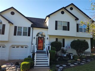 219 Taylors Farm Drive, Canton, GA 30115