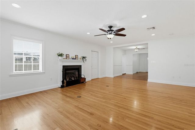 112 S HIMES AVENUE, Tampa, FL 33609