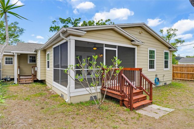 112 S HIMES AVENUE, Tampa, FL 33609