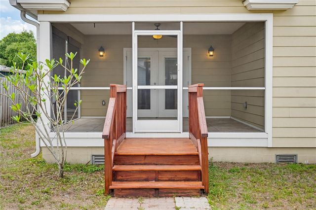 112 S HIMES AVENUE, Tampa, FL 33609