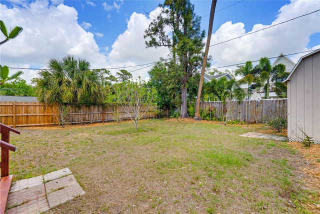 112 S HIMES AVENUE, Tampa, FL 33609