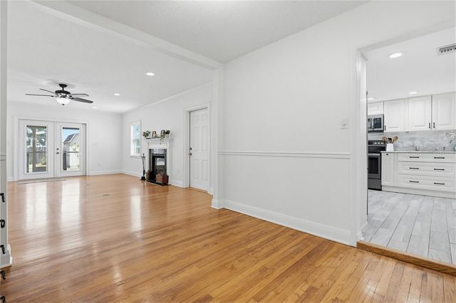 112 S HIMES AVENUE, Tampa, FL 33609