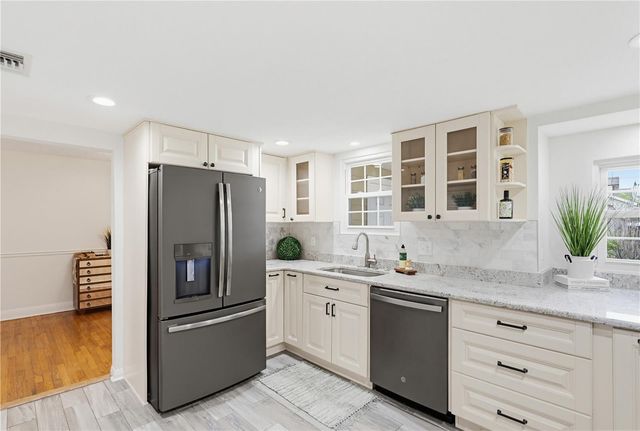 112 S HIMES AVENUE, Tampa, FL 33609