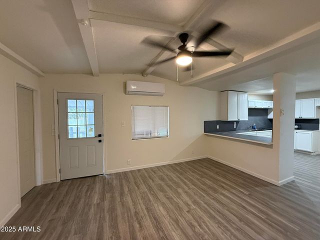 8595 N 71St Avenue 111, Glendale, AZ 85301