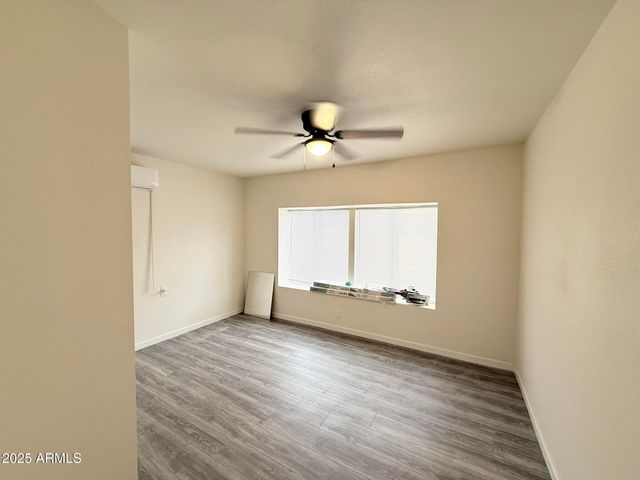 8595 N 71St Avenue 111, Glendale, AZ 85301