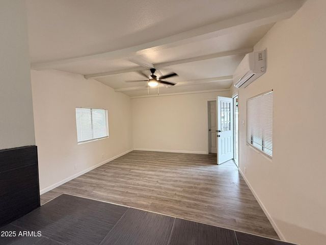 8595 N 71St Avenue 111, Glendale, AZ 85301