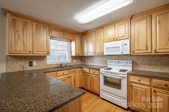 2196 Uphill Lane, Lenoir, NC 28645