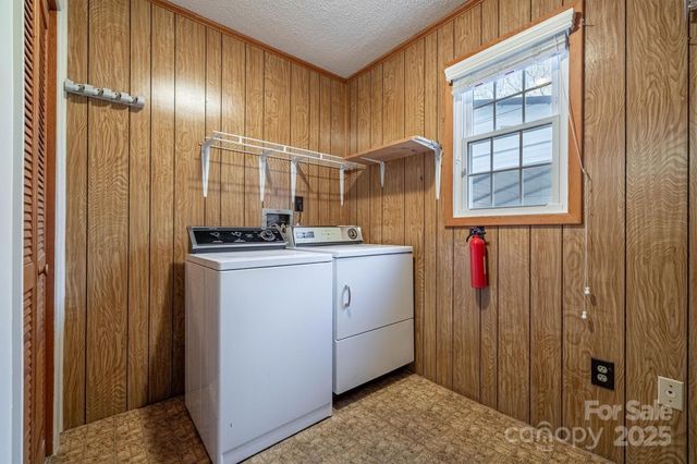 2196 Uphill Lane, Lenoir, NC 28645