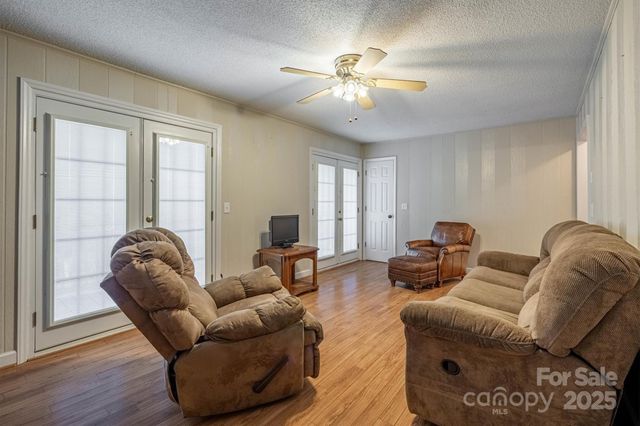 2196 Uphill Lane, Lenoir, NC 28645