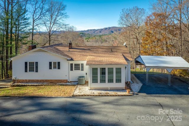 2196 Uphill Lane, Lenoir, NC 28645