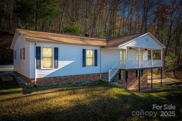 2196 Uphill Lane, Lenoir, NC 28645