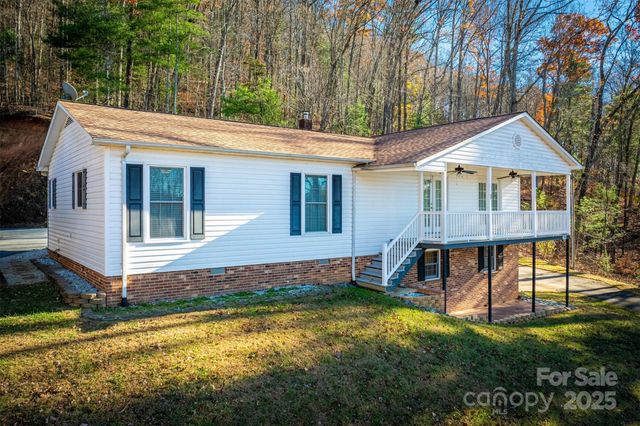 2196 Uphill Lane, Lenoir, NC 28645