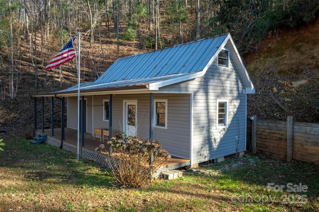2196 Uphill Lane, Lenoir, NC 28645