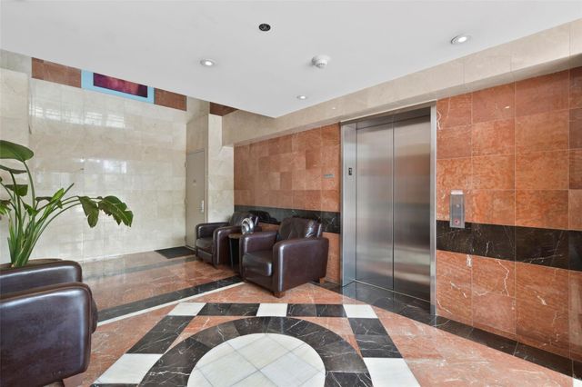 3311 Yupon Street 611, Houston, TX 77006