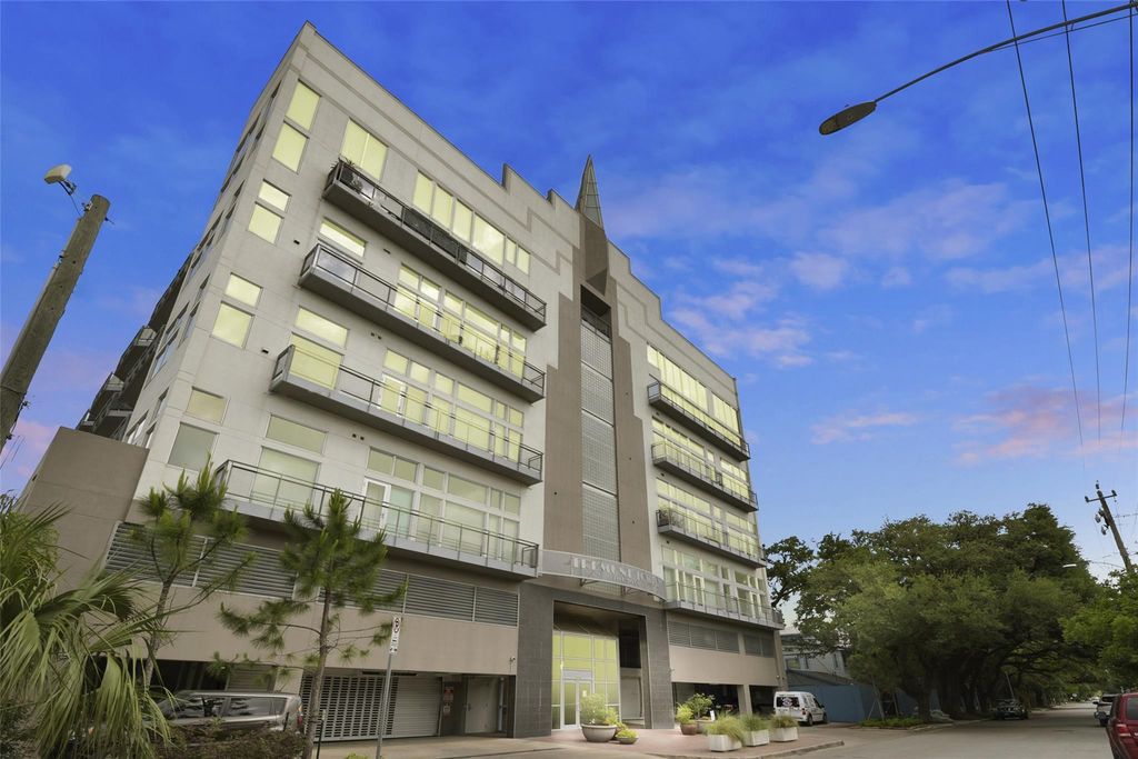 3311 Yupon Street 611, Houston, TX 77006