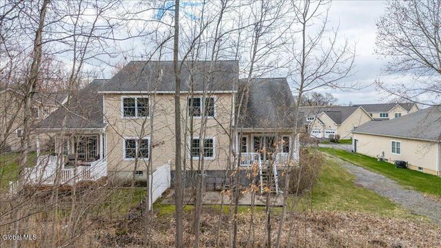 29 Jordan Point Drive, North Greenbush, NY 12180