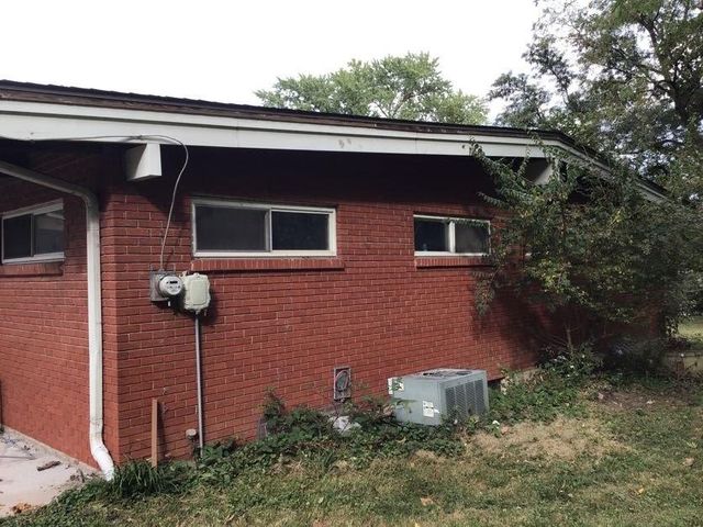 5323 Edgewood Circle, Houston Lake, MO 64151