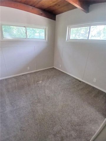 5323 Edgewood Circle, Houston Lake, MO 64151