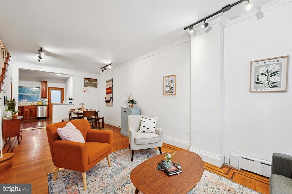 Image 1 of property listing at 938 DALY ST, Philadelphia, PA 19148