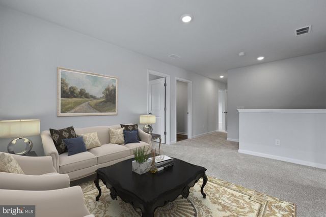 138 FORTUNA RD, Charles Town, WV 25414