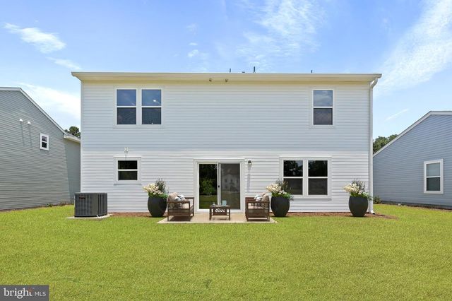 138 FORTUNA RD, Charles Town, WV 25414