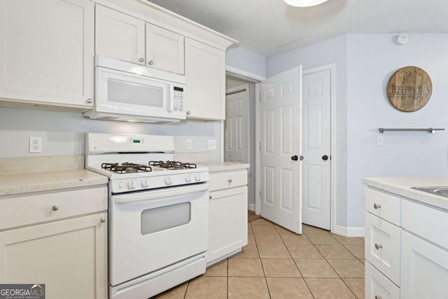 349 Winchester Way, Woodstock, GA 30188