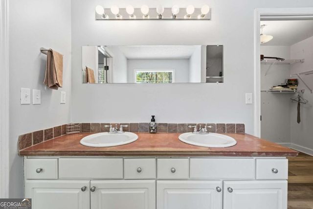 349 Winchester Way, Woodstock, GA 30188
