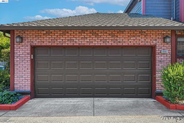 20061 Santa Maria Ave, Castro Valley, CA 94546