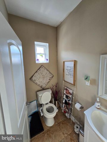 5026 LOCUST ST, Philadelphia, PA 19139