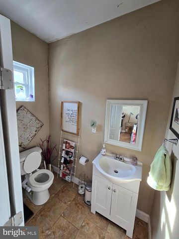 5026 LOCUST ST, Philadelphia, PA 19139