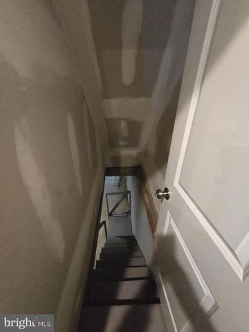 5026 LOCUST ST, Philadelphia, PA 19139