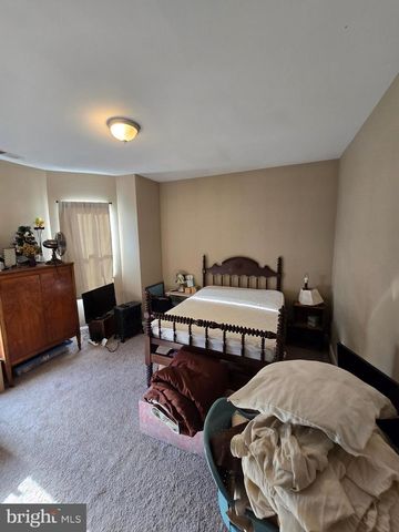 5026 LOCUST ST, Philadelphia, PA 19139